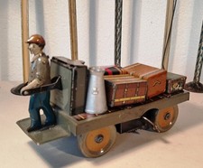 Bing Gepackkarren mit Fahrer