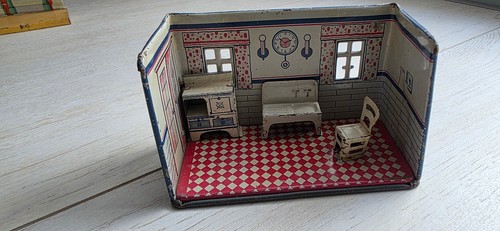 Miniatur puppenstube aus blech - miniatur-puppenstube,